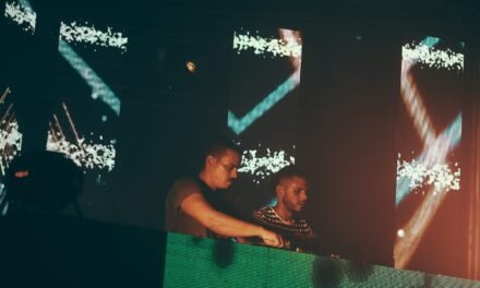 ¡Martt & Neo se estarán presentando en la Fabrica de Arte Cubano el jueves 17 de abril y el domingo 20 de abril!